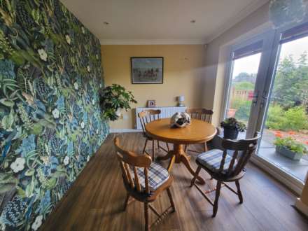 Chapel Lane, Thornhill, Image 4