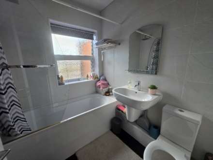 Bendigo Road, Dewsbury, Image 13