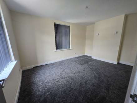 Headfield Rd, Dewsbury, Image 2