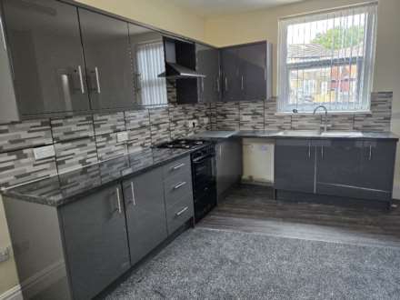 Headfield Rd, Dewsbury, Image 4