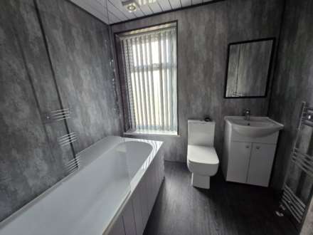 Headfield Rd, Dewsbury, Image 8