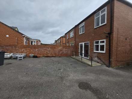 Headfield Road, Dewsbury, Image 11