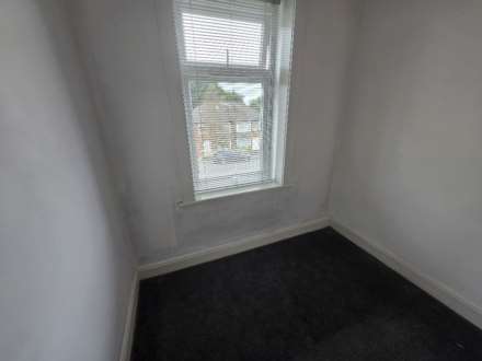 Headfield Road, Dewsbury, Image 7