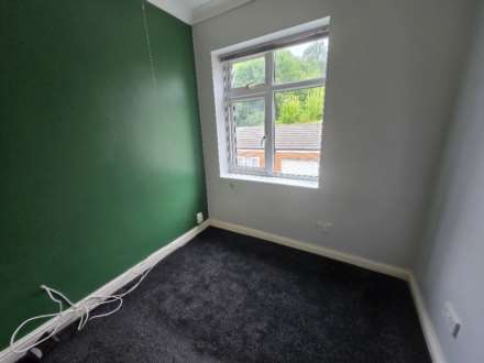 Headfield Road, Dewsbury, Image 9