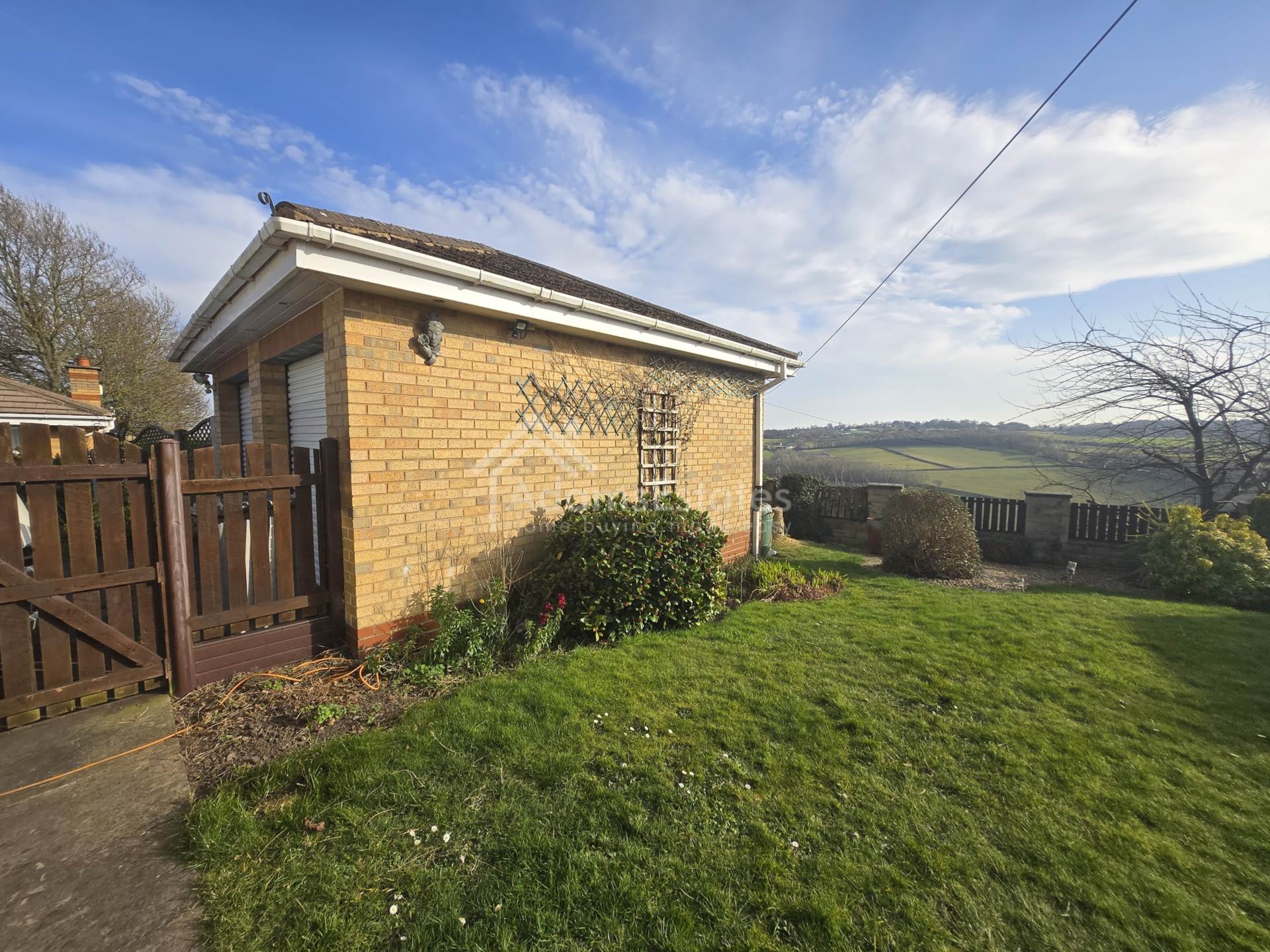 Leith Court, Dewsbury, Image 12