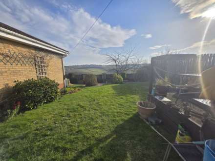 Leith Court, Dewsbury, Image 13
