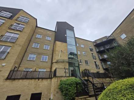 Ellis Court, Dewsbury, Image 1