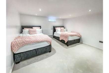 Longlands Road, Dewsbury, Image 14