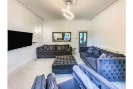 Longlands Road, Dewsbury, Image 4