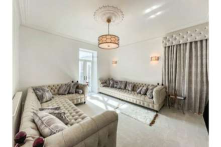 Longlands Road, Dewsbury, Image 7