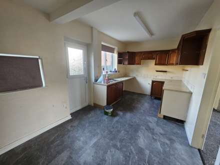 Moorend Lane, Dewsbury, Image 3