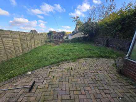 Pynate Rd, Batley, Image 12