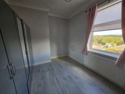 Pynate Rd, Batley, Image 8