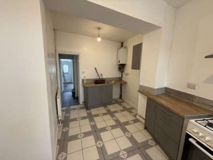 Warren Street, Dewsbury, Image 5