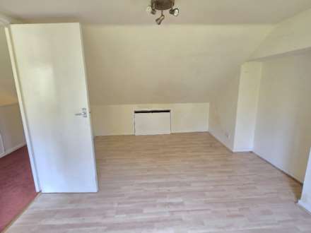 Heaton Avenue, Dewsbury, Image 14