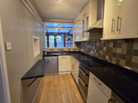 Heaton Avenue, Dewsbury, Image 3