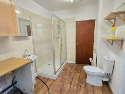 Heaton Avenue, Dewsbury, Image 6