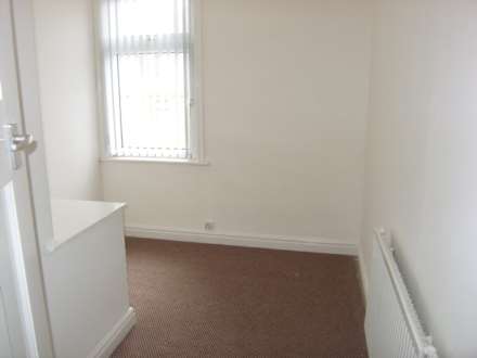 North Rd, Ravensthorpe, Image 5