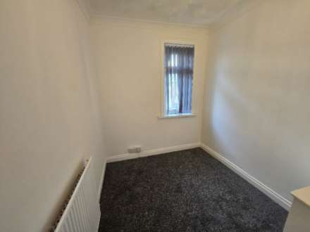 Thorne Avenue, Dewsbury, Image 6