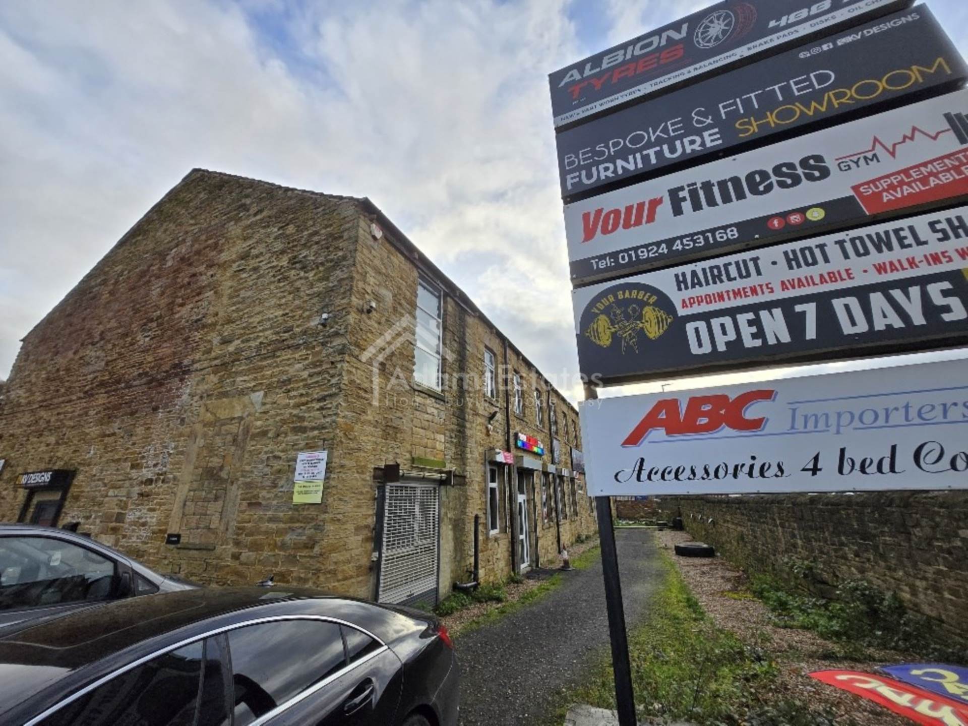 Bradford Road, Dewsbury, Image 1
