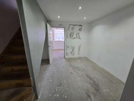 Bradford Road, Dewsbury, Image 5