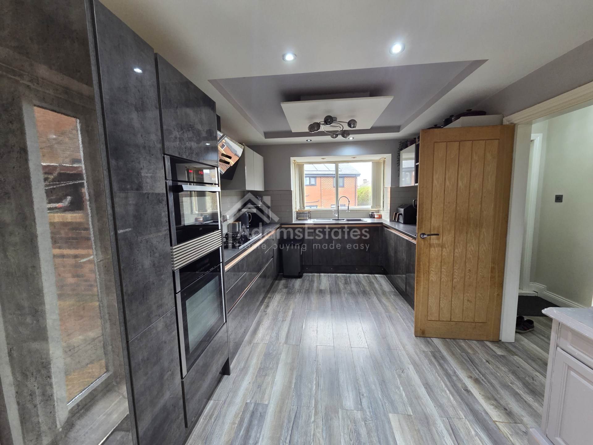 Slaithwaite Road, Dewsbury, Image 8