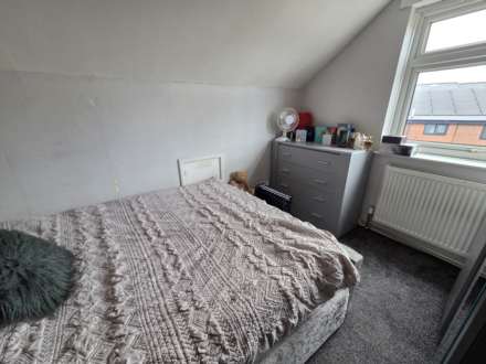 Slaithwaite Road, Dewsbury, Image 14