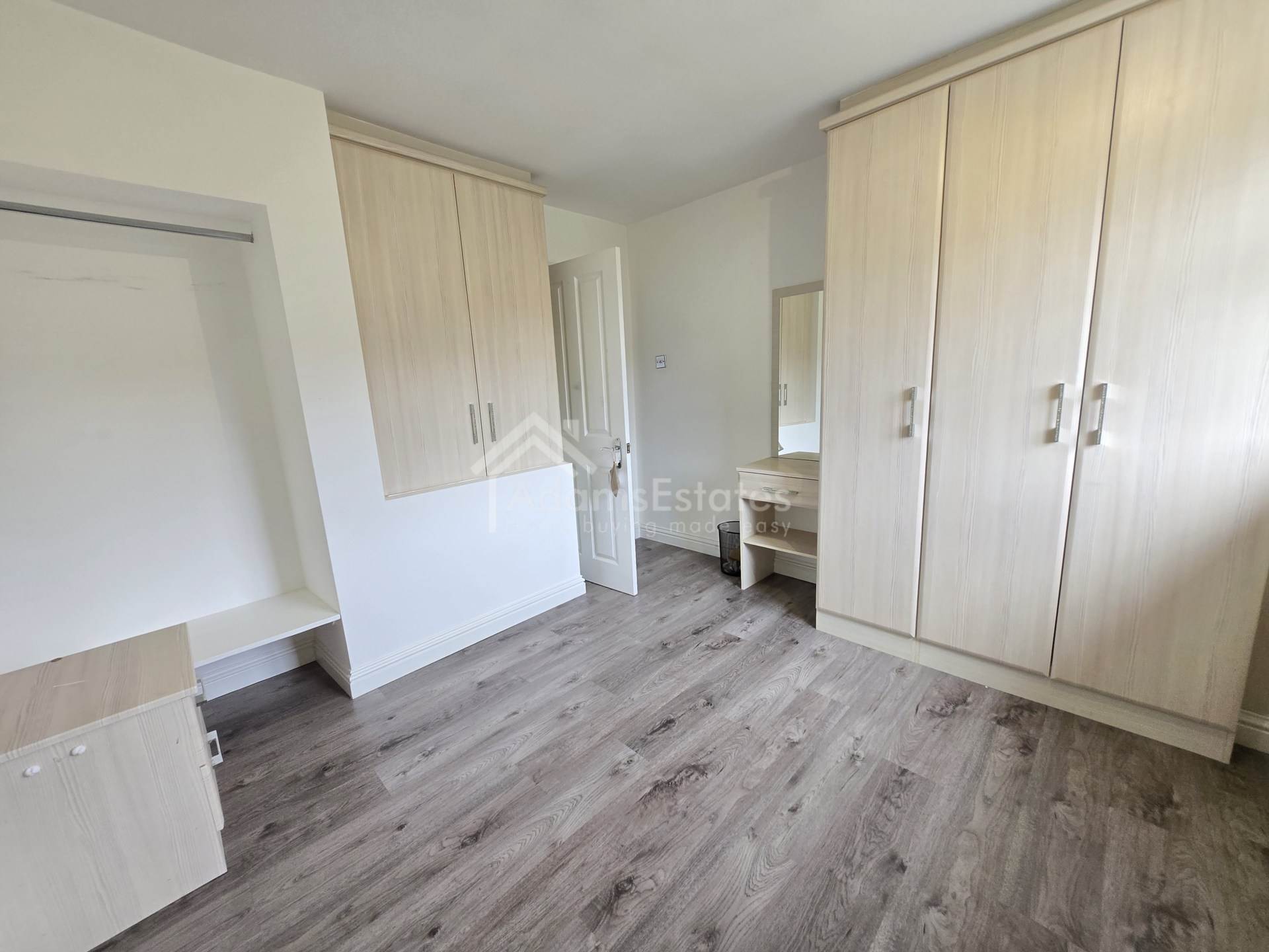 Victoria Road, Dewsbury, Image 4