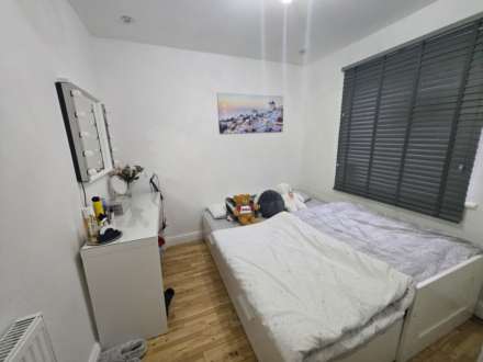 Burghmill Lane, Dewsbury, Image 12