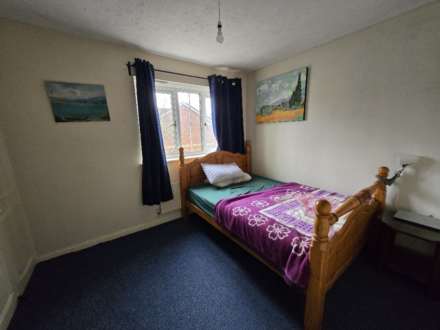 Wormalds View, Dewsbury, Image 7