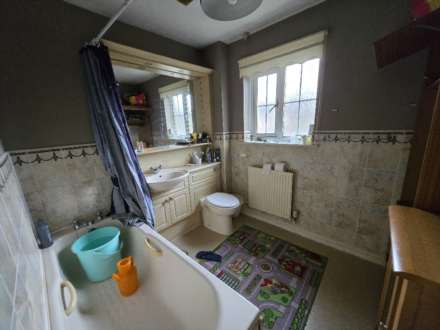 Wormalds View, Dewsbury, Image 8