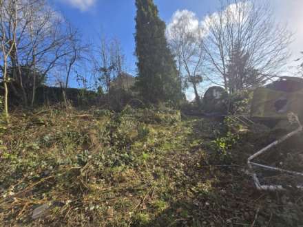 Knowles Hill Road, Dewsbury, Image 11