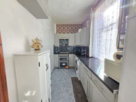 Thornville Mount, Dewsbury, Image 4