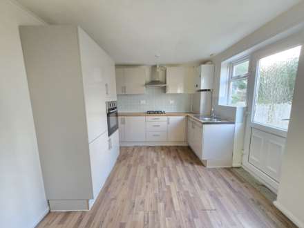 Sandyway Bank, Dewsbury, Image 3