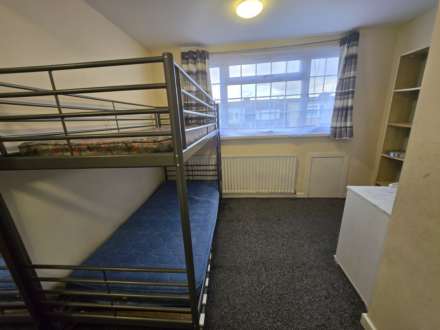 Thornleigh, Dewsbury, Image 7