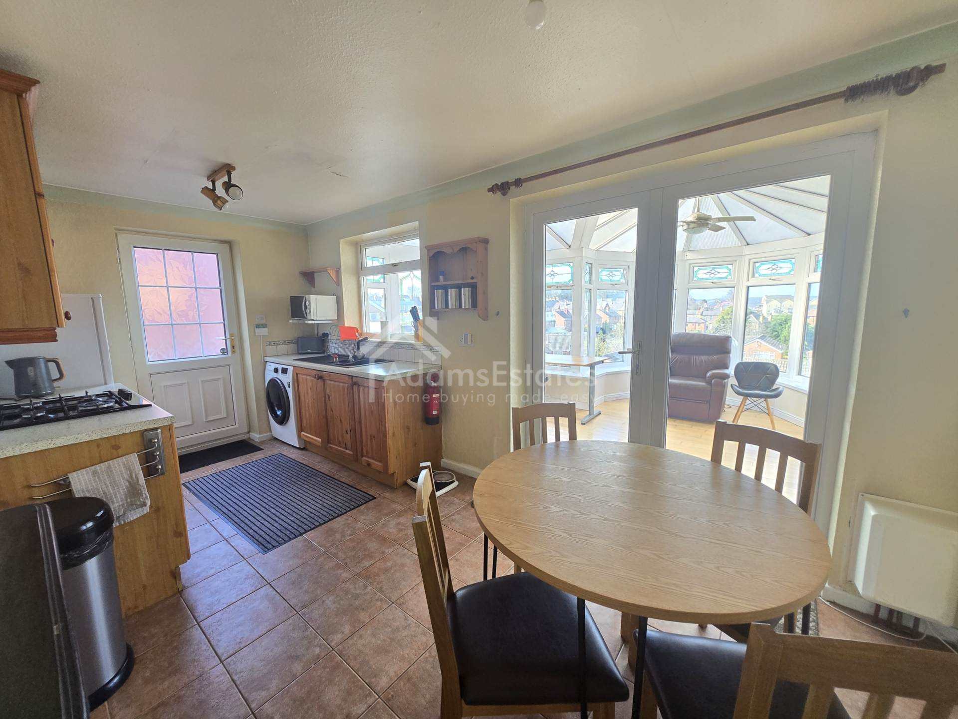 Woodhall Drive, Batley, Image 4