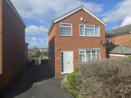 3 Bedroom Detached, Woodhall Drive, Batley