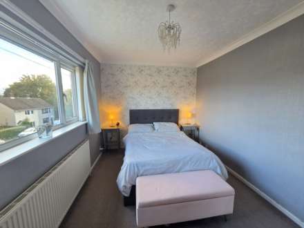 Mountain Crescent, Dewsbury, Image 4