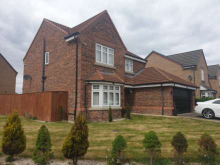 Amberwood Chase, Dewsbury