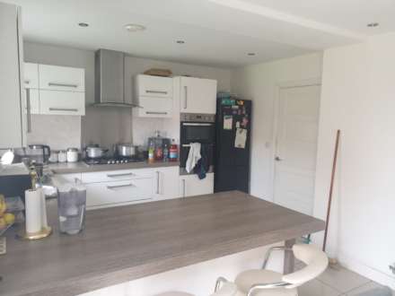Amberwood Chase, Dewsbury, Image 10
