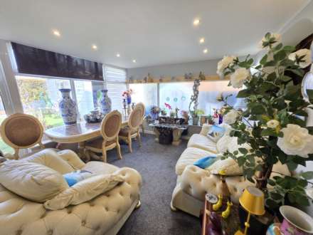 Nixon Close, Dewsbury, Image 5