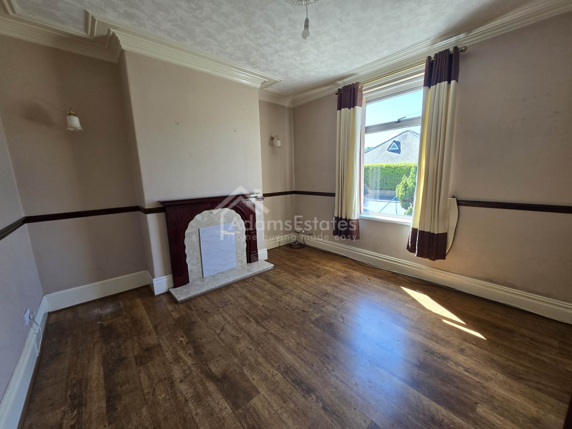 Slaithwaite Road, Dewsbury, Image 3