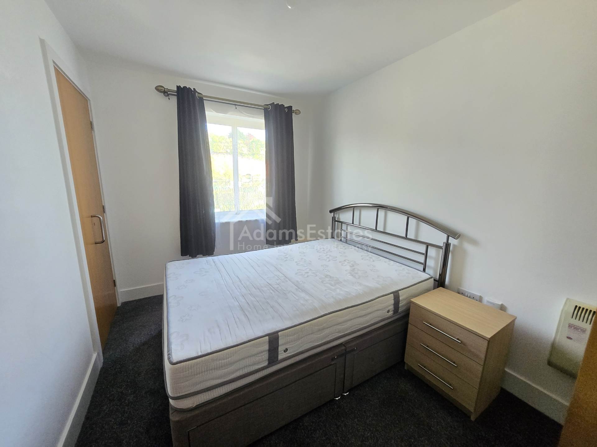 Ellis Court, Dewsbury, Image 7
