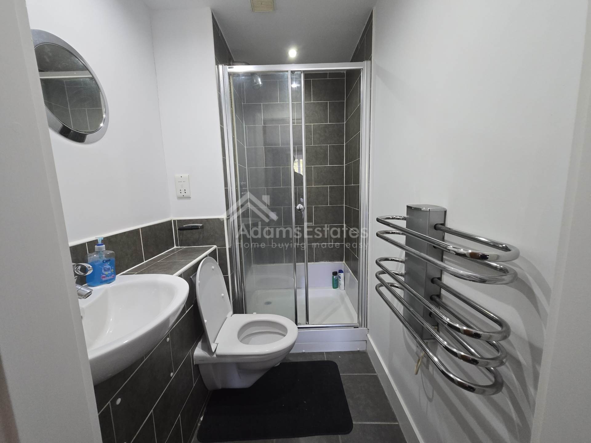 Ellis Court, Dewsbury, Image 8