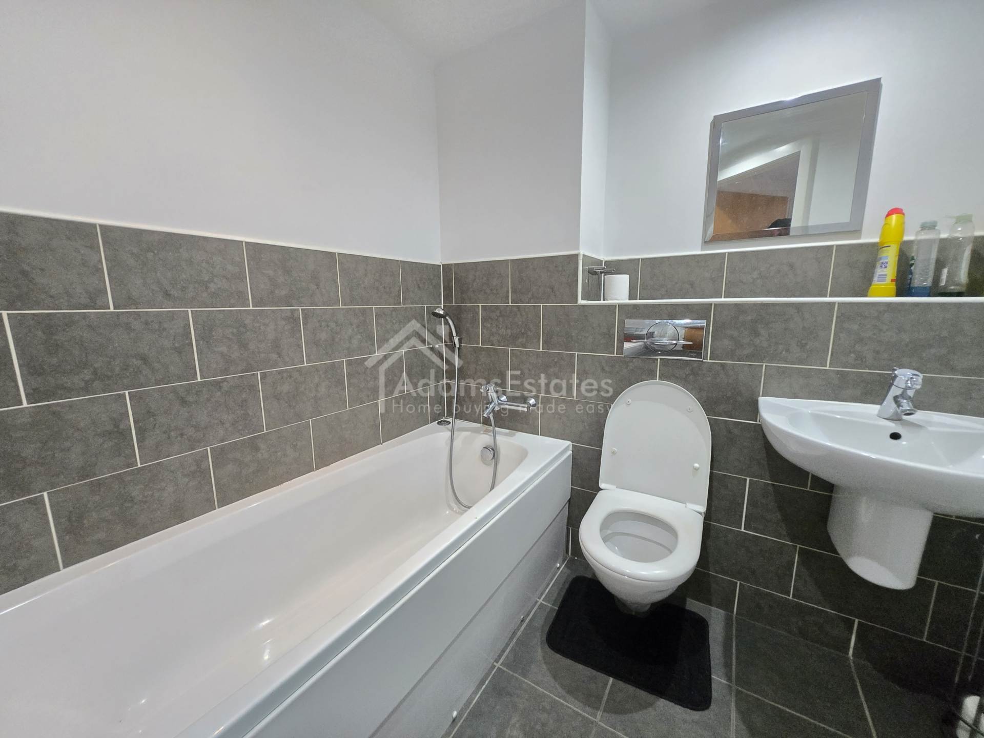 Ellis Court, Dewsbury, Image 9