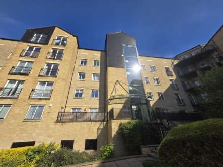 Ellis Court, Dewsbury