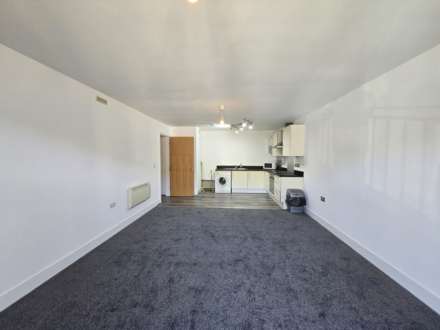 Ellis Court, Dewsbury, Image 3