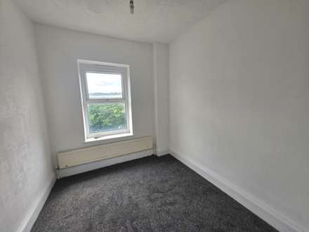 Bretton Street, Dewsbury, Image 4