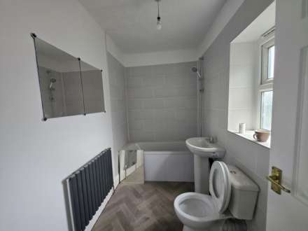 Bretton Street, Dewsbury, Image 5