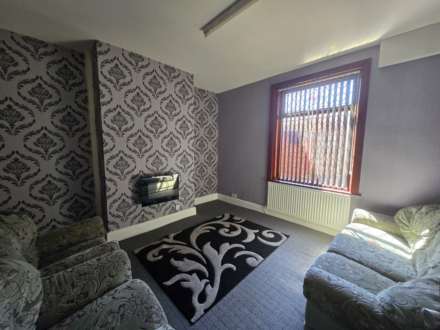 South Street, Dewsbury, Image 3